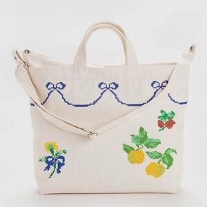 NWT Baggu Embroidered Cross Stitch Duck Bag
